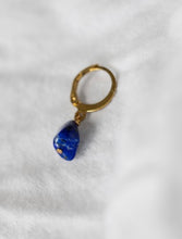 Charger l&#39;image dans la galerie, Boucle d’oreille solo lapis-lazuli
