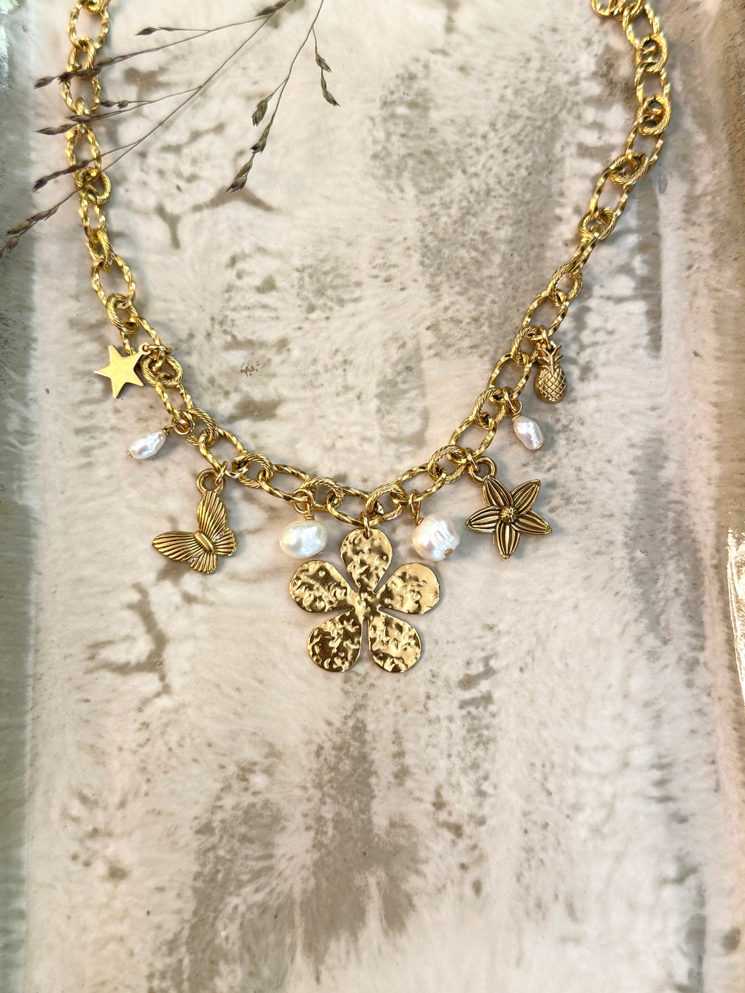 Collier charms Lysandre